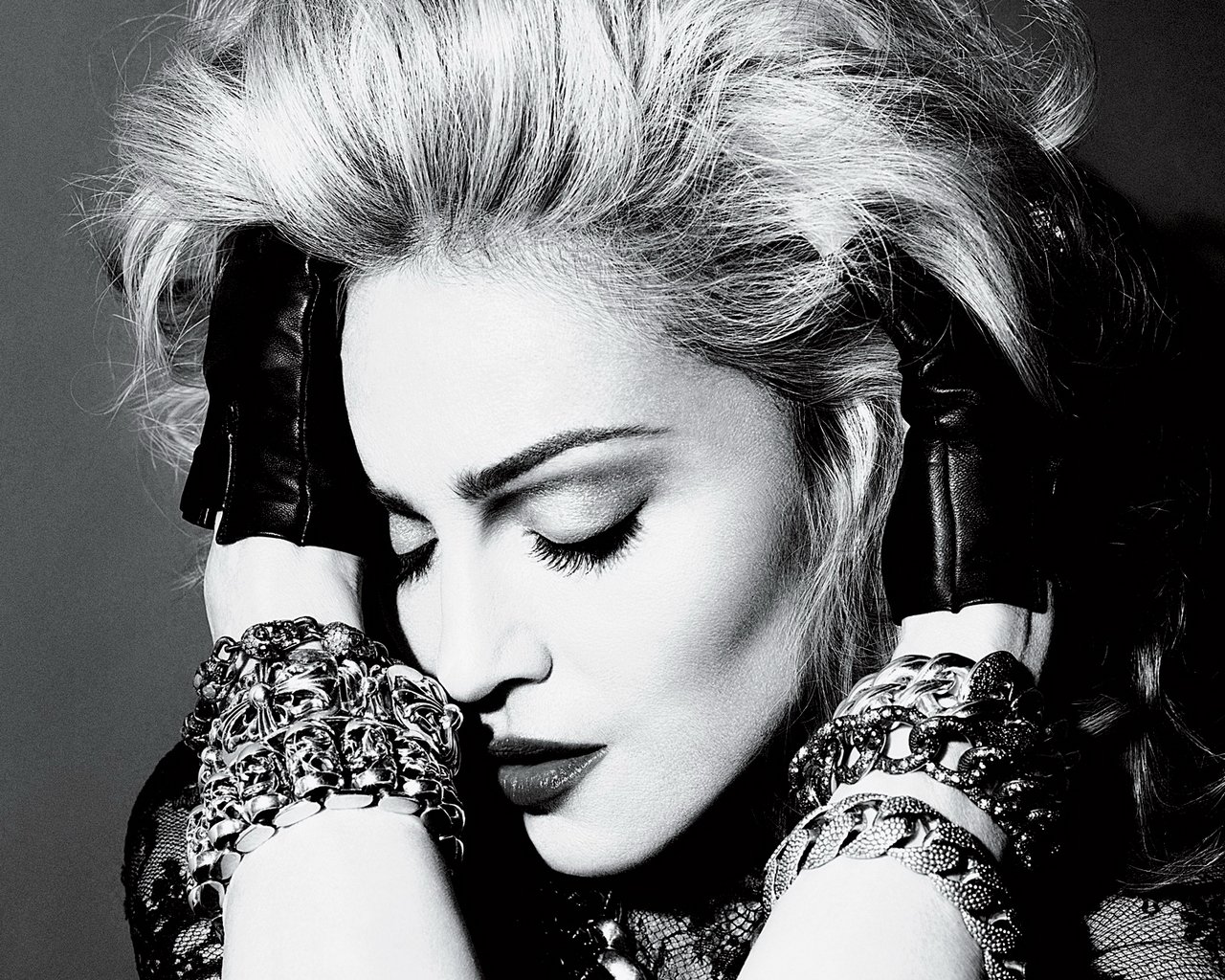 Post A Madonna Picture! - News Discussion - Madonna Infinity