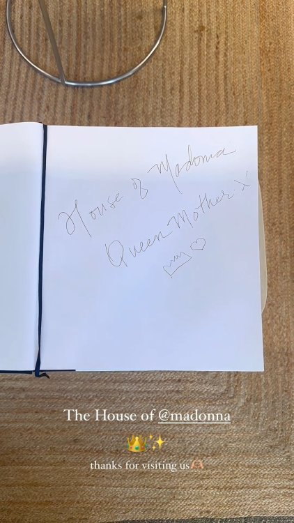 2023 M's Autograph @ Casa Batlló - Nov. 3 #2.jpg