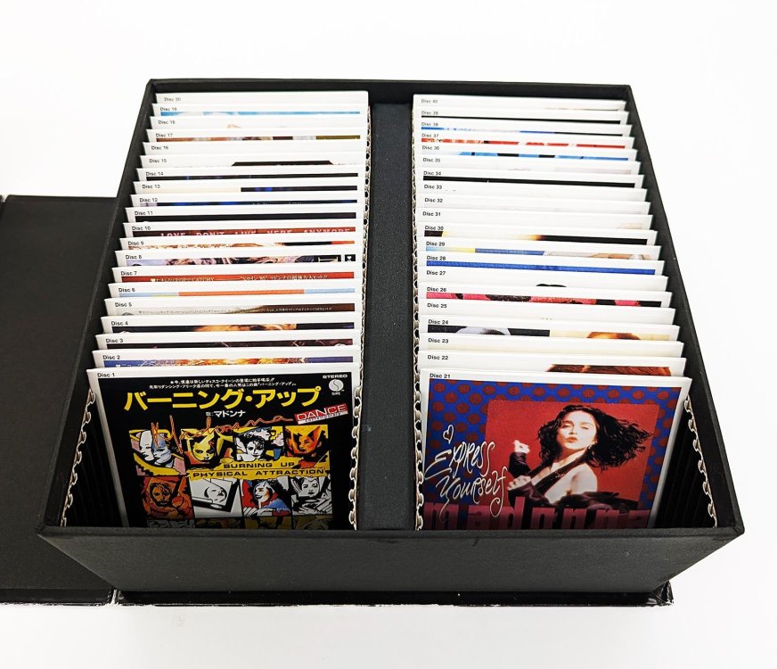 madonna-japanese-cd-single-collection-boxset-40-x-3-mini-cd-v0-frsk6qzmnvjb1.thumb.jpg.95aaa866e4538f34067844de7a268536.jpg